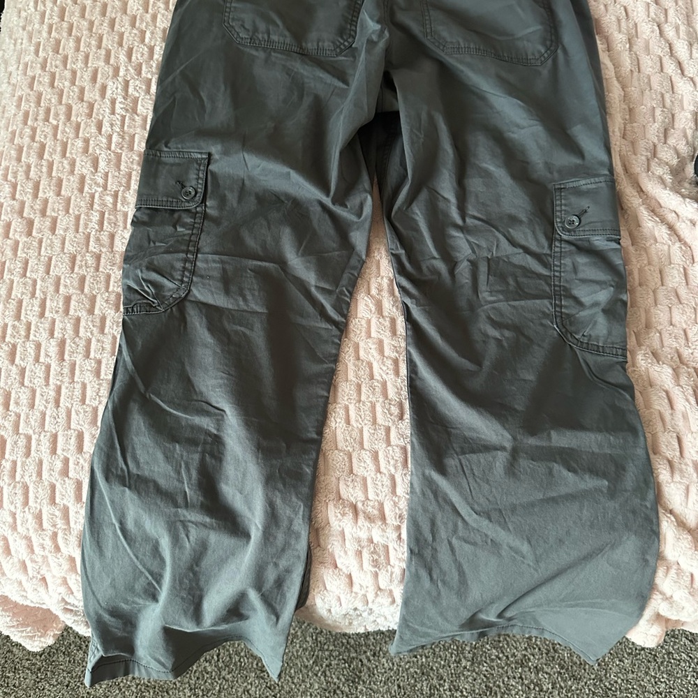 Hollister Womens Charcoal Cargo Pants 2pairs!!